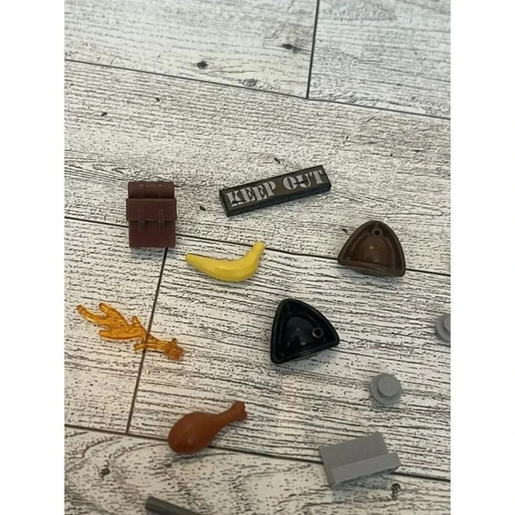 Lego Parts And Pieces Lot Of 13 - Picture 2 of 7